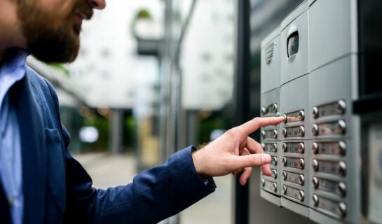 Klingelanlagenaustausch gegen Smartanlage – Ansprüche des Mieters